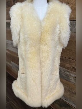 Vtg Alpine Fashions NZ Lambskin Shaggy Fur Vest Jeffrey Dennis  Cream/Off-White